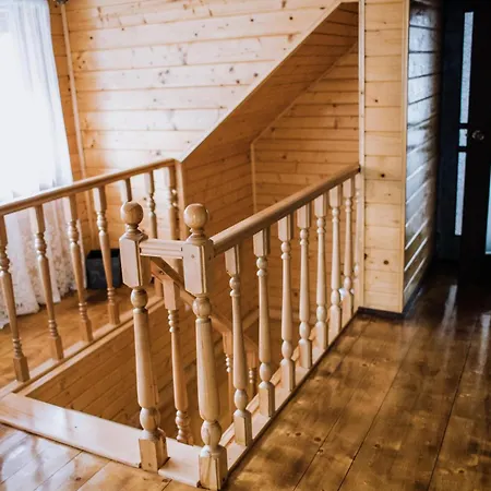 «у полоні гір»